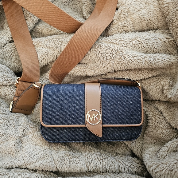 NWT MICHAEL KORS DENIM SLING CROSSBODY W/ WEBBED STRAP - Picture 2 of 10